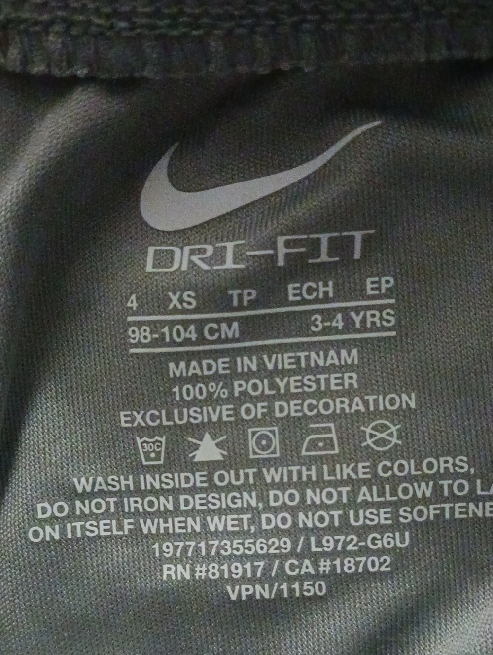Nike Boys Long- Sleeve Shirt and Dri- Fit Short 2- Piece Set, Size 4 (3-4 Years) - Picture 5 of 5